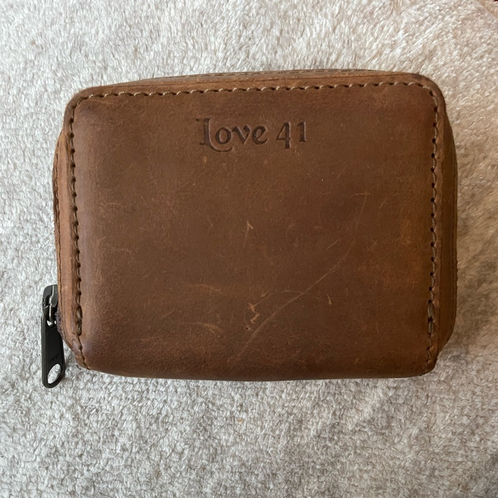 Love 41 wallet